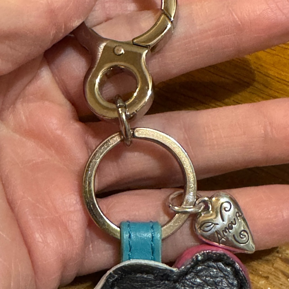 Brighton Cupcake Keychain fob with Butterflies White, Green, Turquoise and Pink - Picture 4 of 6
